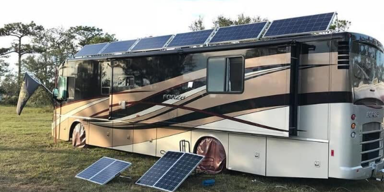 RV with solar system