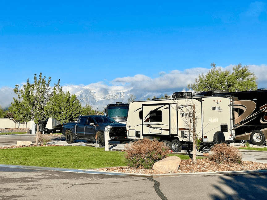 The Dos and Don'ts of RV Park Neighbor Etiquette